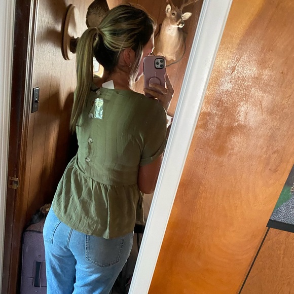 NWT Reap the Sew Peplum Top w Button Back - Picture 5 of 6